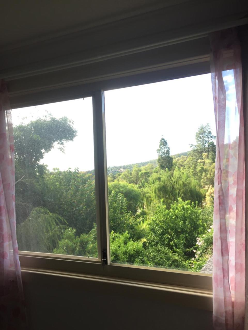 Bright & Beautiful Home On The Hills! Kelmscott Esterno foto