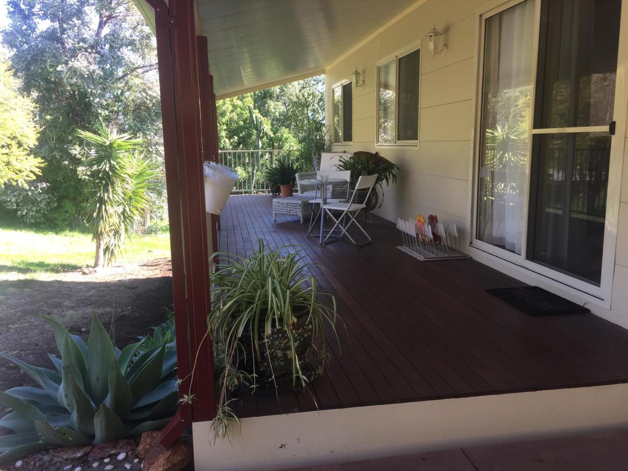 Bright & Beautiful Home On The Hills! Kelmscott Esterno foto